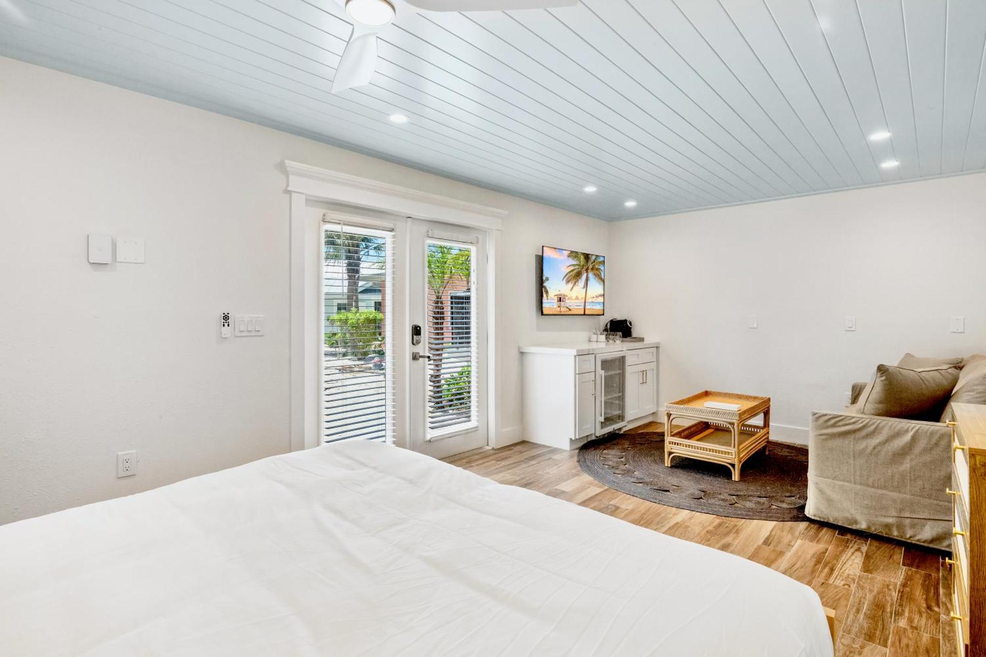 Tropical Breeze Resort Bee Ridge Eksteriør billede