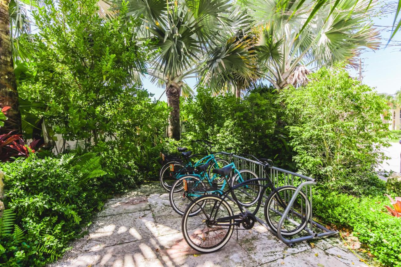 Tropical Breeze Resort Bee Ridge Eksteriør billede